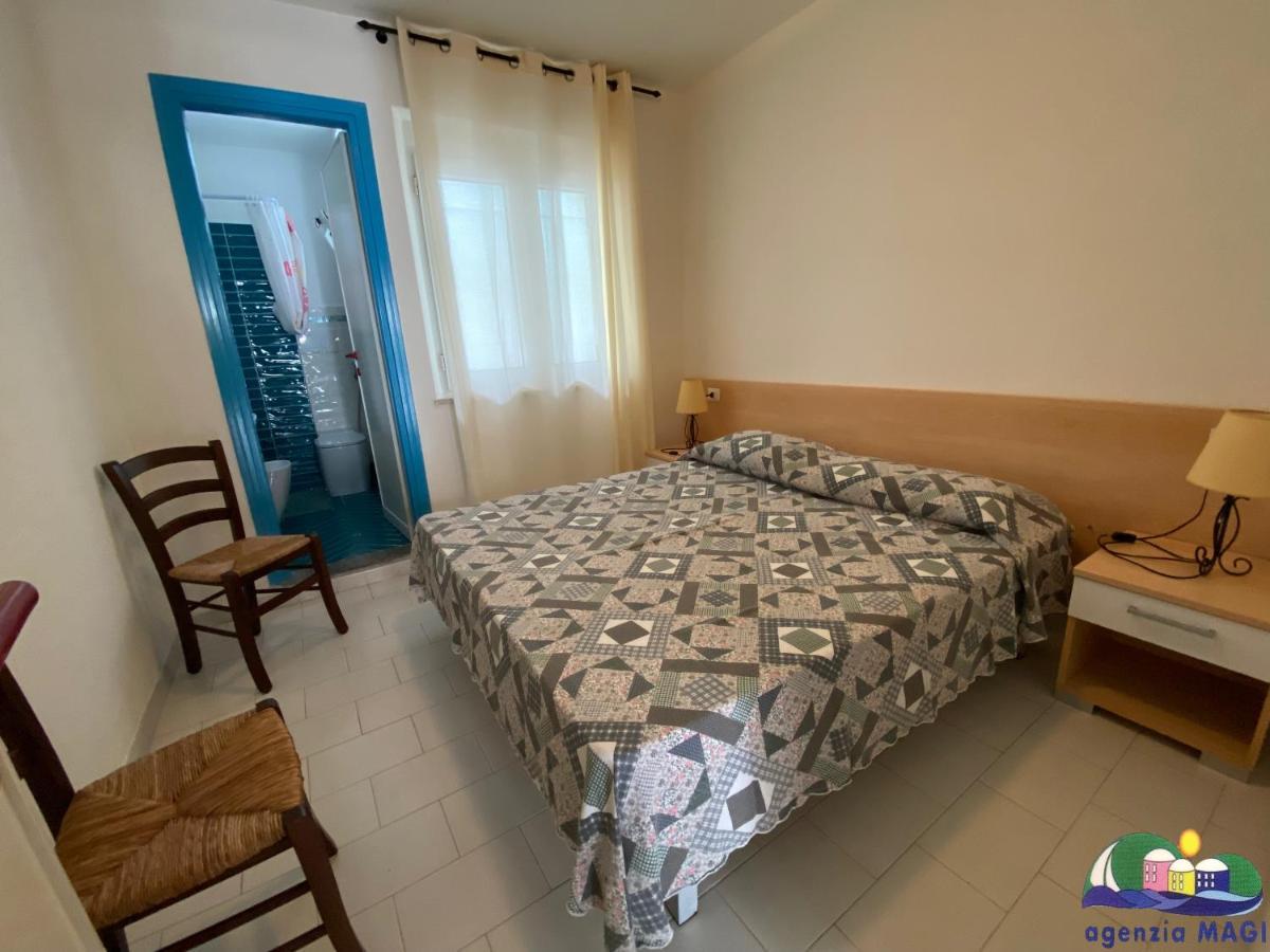 Magi - Appartamenti Maga Circe Ponza Kültér fotó