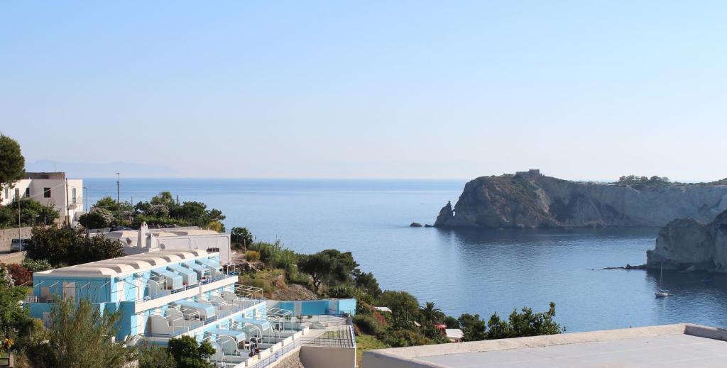 Magi - Appartamenti Maga Circe Ponza Kültér fotó